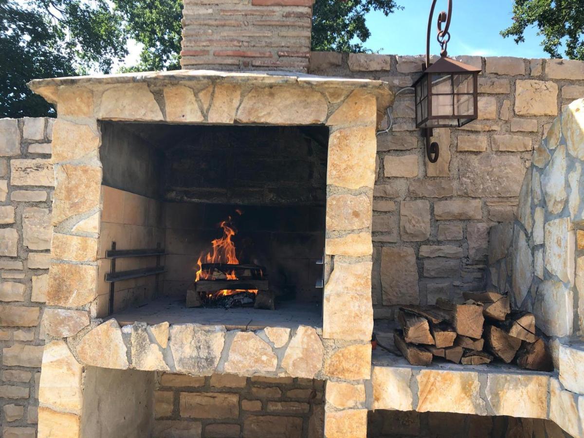 Kaštelir Casa Stefanieヴィラ エクステリア 写真